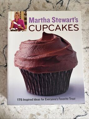 Martha Stewart’s Cupcakes Cookbook